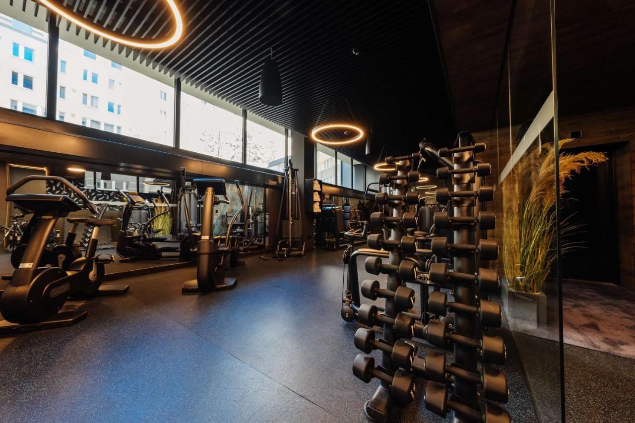 Radisson Blu Carlton Hotel, Братислава Экстерьер фото